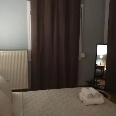 Aigli's Urban Apartament Wolos